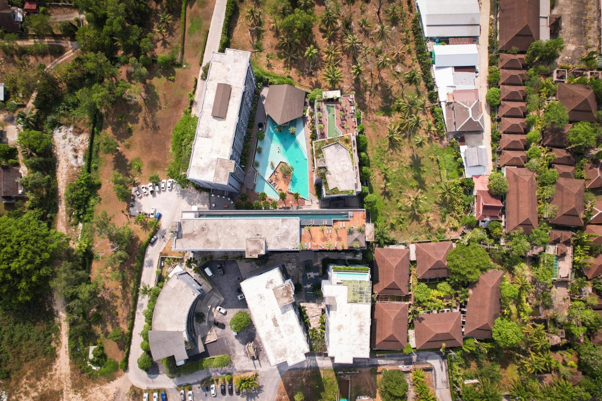 Lägenhet Sabay Rent N303 With Scenic Pool View Surrounded By Palm Trees In Citygate Kamala Phuket